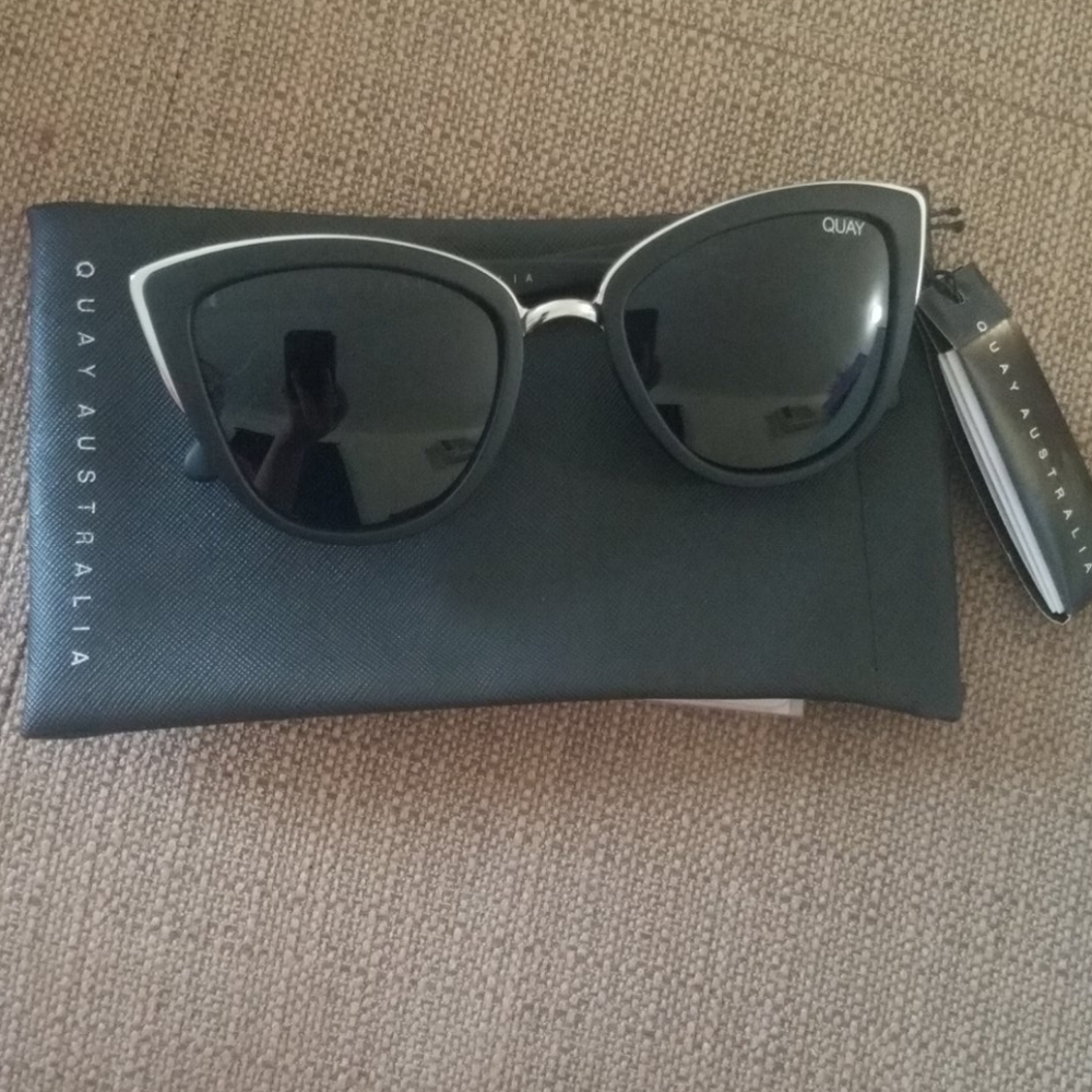 Quay My Girl Sunglasses